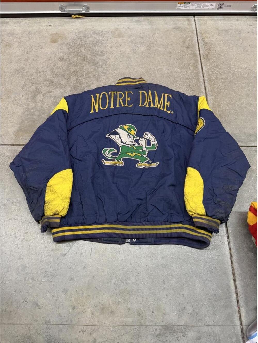 vintage university of notre dame navy blue puffer jacket size xl HAS STAINS